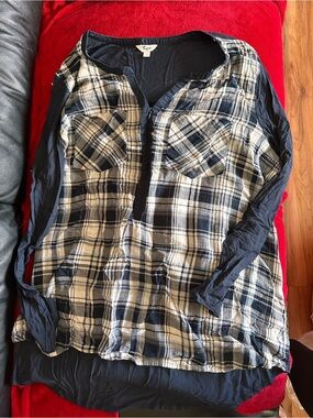 Thyme Maternity Navy and Cream Plaid Mixed-Media Long Sleeve Top